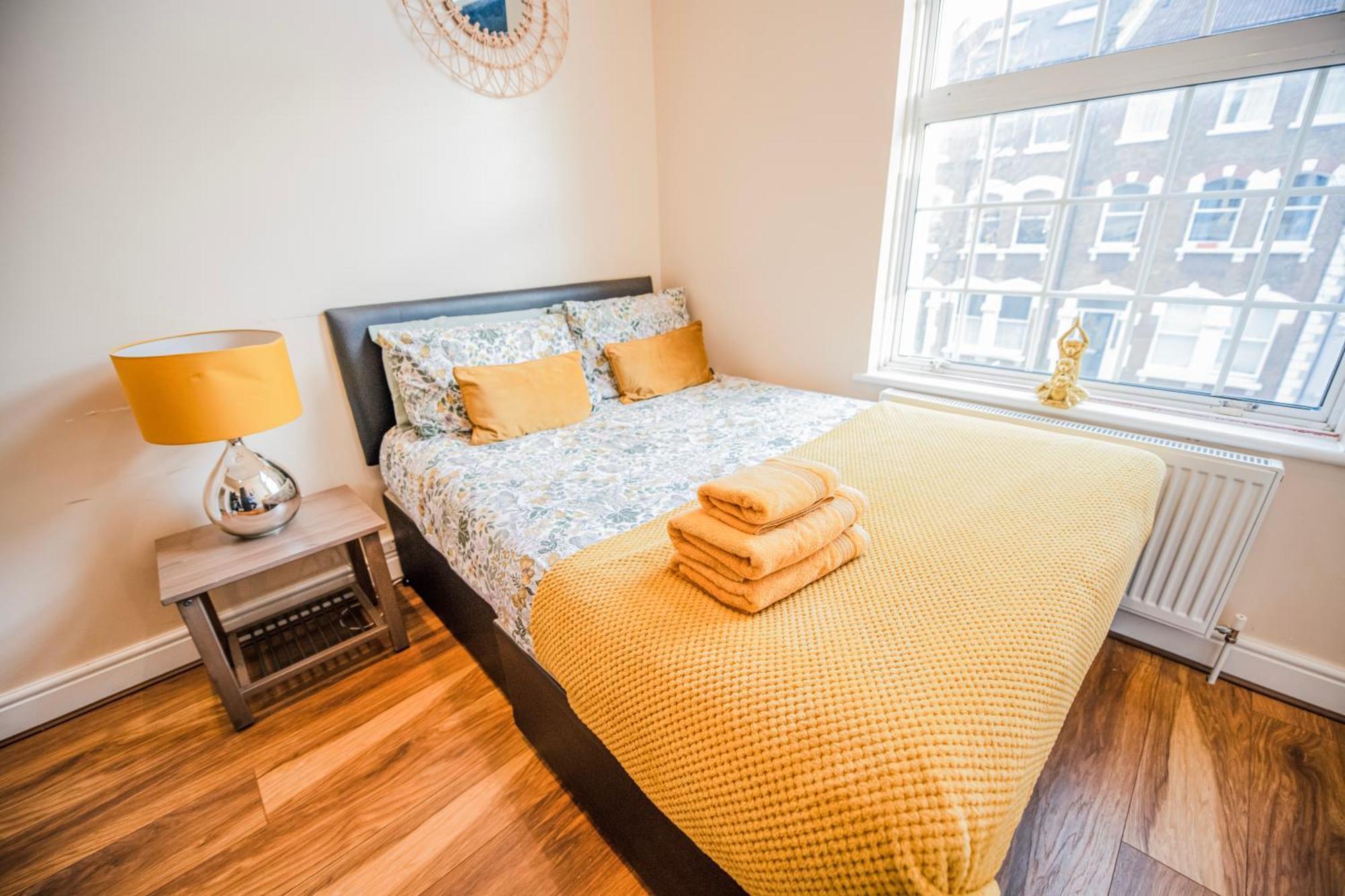 Charming 2-Bedroom Flat In Shepherd'S Bush, Near Hammersmith London Exterior photo